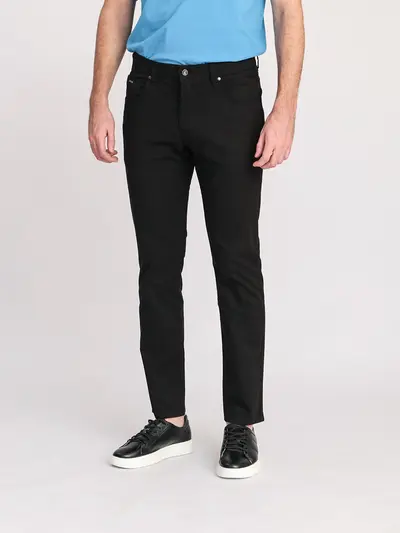 Джинсы прямого кроя